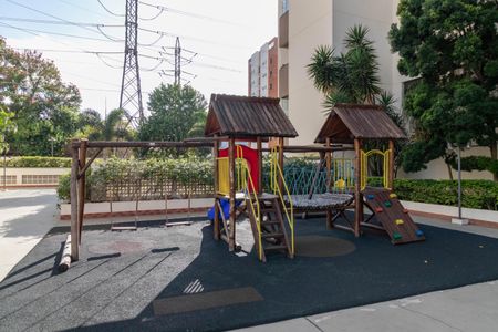 Apartamento à venda com 79m², 3 quartos e 2 vagasÁrea comum - Playground