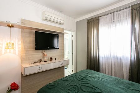 Apartamento à venda com 157m², 4 quartos e 4 vagasSuíte 1