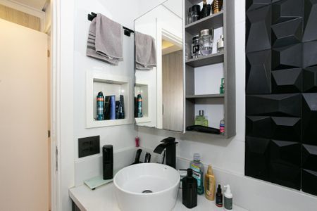 Apartamento à venda com 157m², 4 quartos e 4 vagasBanheiro da Suíte 2