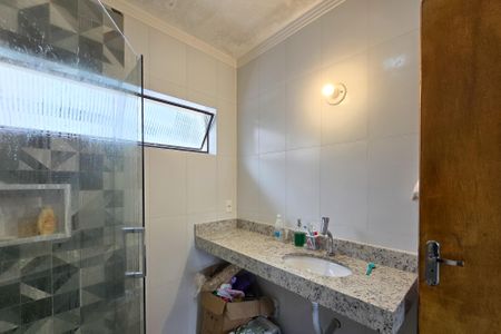 Casa para alugar com 270m², 3 quartos e 2 vagasBanheiro Social