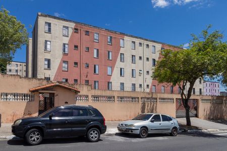 Apartamento à venda com 45m², 2 quartos e 1 vaga Apartamento à venda com 45m², 2 quartos e 1 vagaFachada e portaria