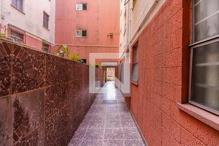 Apartamento à venda com 45m², 2 quartos e 1 vaga Apartamento à venda com 45m², 2 quartos e 1 vagaCorredor de acesso