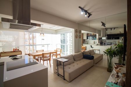 Sala de apartamento para alugar com 1 quarto, 48m² em Campo Belo, São Paulo