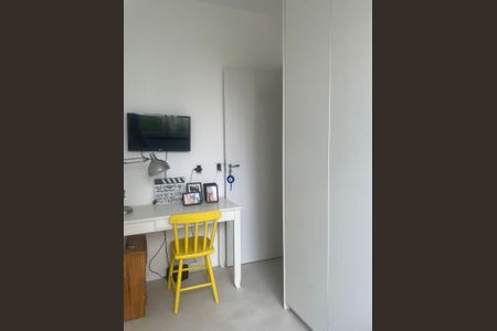 Quarto 2 de apartamento para alugar com 2 quartos, 44m² em Santo Cristo, Rio de Janeiro