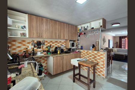 Casa de condomínio para alugar com 120m², 2 quartos e 1 vagaCozinha