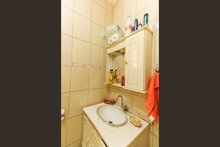 Casa à venda com 135m², 3 quartos e sem vaga Casa à venda com 135m², 3 quartos e sem vagaBanheiro