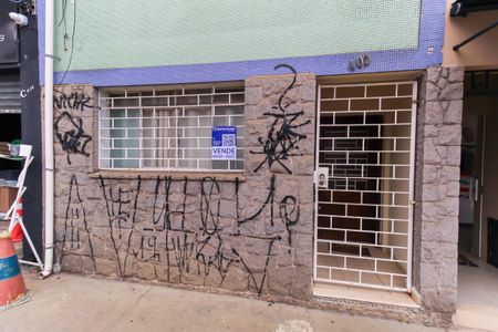 Casa à venda com 135m², 3 quartos e sem vaga Casa à venda com 135m², 3 quartos e sem vagaFachada