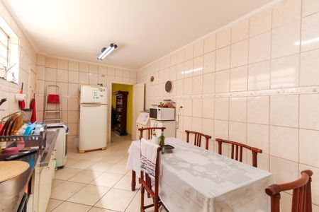 Casa à venda com 135m², 3 quartos e sem vaga Casa à venda com 135m², 3 quartos e sem vagaCozinha