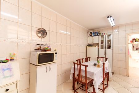 Casa à venda com 135m², 3 quartos e sem vaga Casa à venda com 135m², 3 quartos e sem vagaCozinha