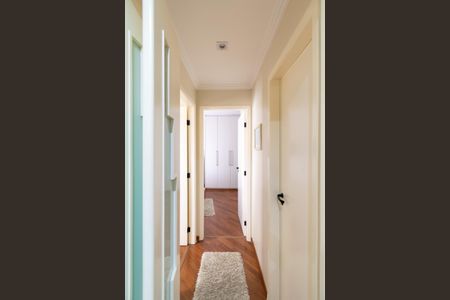 Apartamento à venda com 90m², 3 quartos e 2 vagas Apartamento à venda com 90m², 3 quartos e 2 vagasCorredor