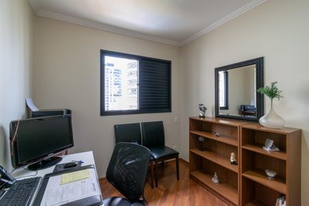 Apartamento à venda com 90m², 3 quartos e 2 vagas Apartamento à venda com 90m², 3 quartos e 2 vagasEscritório