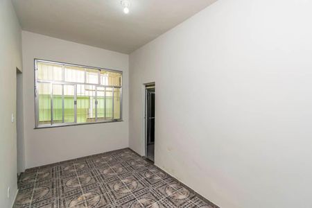 Casa à venda com 240m², 3 quartos e 2 vagasCasa fundos - Quarto