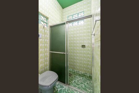 Casa à venda com 240m², 3 quartos e 2 vagasCasa frente - Banheiro