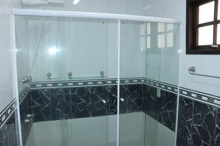 Casa de condomínio para alugar com 280m², 3 quartos e 3 vagasBanheiro Suíte 3