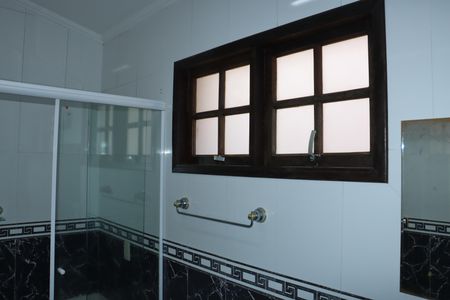 Casa de condomínio para alugar com 280m², 3 quartos e 3 vagasBanheiro Suíte 3