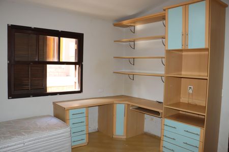 Casa de condomínio para alugar com 280m², 3 quartos e 3 vagasSuíte 2