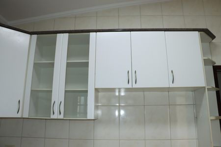 Casa de condomínio para alugar com 280m², 3 quartos e 3 vagasCozinha