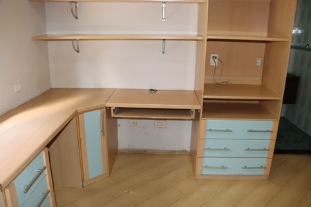 Casa de condomínio para alugar com 280m², 3 quartos e 3 vagasSuíte 2