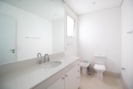 Apartamento à venda com 91m², 1 quarto e 2 vagasBanheiro da Suíte