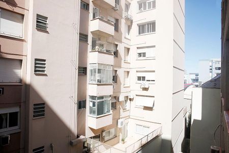 Vista do Quarto 1 de apartamento para alugar com 2 quartos, 50m² em Centro Histórico, Porto Alegre