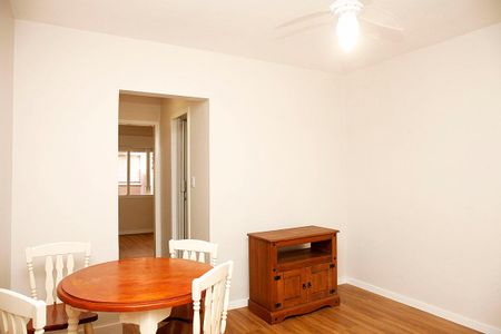 Sala de apartamento para alugar com 2 quartos, 50m² em Centro Histórico, Porto Alegre