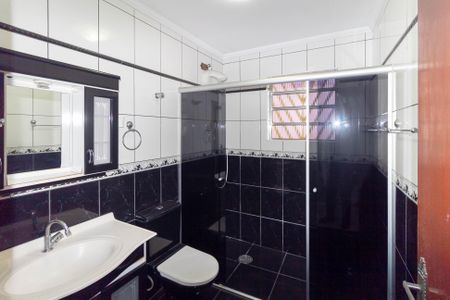 Casa à venda com 140m², 3 quartos e 3 vagas Casa à venda com 140m², 3 quartos e 3 vagasBanheiro 1