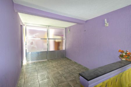 Casa à venda com 140m², 3 quartos e 3 vagas Casa à venda com 140m², 3 quartos e 3 vagasEntrada