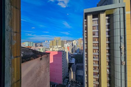 Vista Sala de apartamento para alugar com 1 quarto, 50m² em Centro, Belo Horizonte