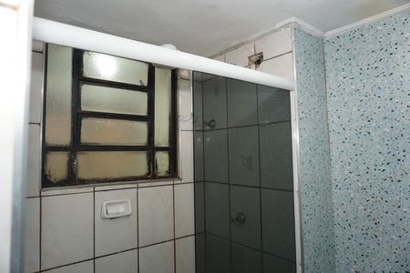 Banheiro de apartamento para alugar com 2 quartos, 57m² em Parque Jane, Embu das Artes