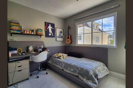 Casa de condomínio à venda com 200m², 3 quartos e 3 vagas Casa de condomínio à venda com 200m², 3 quartos e 3 vagasSuíte 1