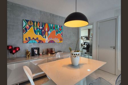 Sala de casa de condomínio à venda com 3 quartos, 200m² em Recreio dos Bandeirantes, Rio de Janeiro