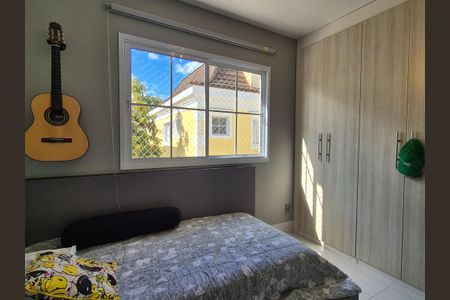 Casa de condomínio à venda com 200m², 3 quartos e 3 vagas Casa de condomínio à venda com 200m², 3 quartos e 3 vagasSuite 1