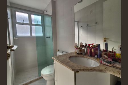 Casa de condomínio à venda com 200m², 3 quartos e 3 vagas Casa de condomínio à venda com 200m², 3 quartos e 3 vagasBanheiro