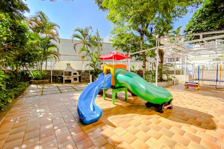 Apartamento à venda com 52m², 1 quarto e sem vagaÁrea comum - Playground