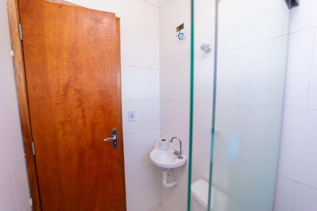 Apartamento à venda com 42m², 2 quartos e sem vaga Apartamento à venda com 42m², 2 quartos e sem vagaBanheiro