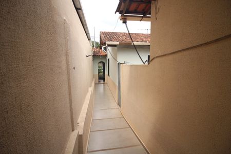 Casa para alugar com 237m², 4 quartos e 3 vagasCorredor