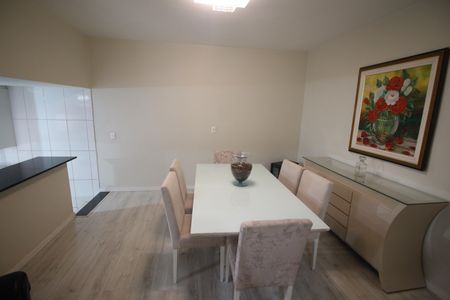 Casa para alugar com 237m², 4 quartos e 3 vagasCopa Casa 2