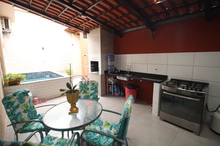 Casa para alugar com 237m², 4 quartos e 3 vagasArea Gourmet e Area de Serviço Casa 2