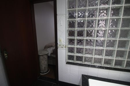 Casa para alugar com 237m², 4 quartos e 3 vagasBanheiro Suíte 