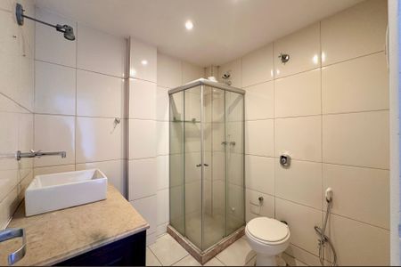 Apartamento à venda com 72m², 2 quartos e sem vagaBanheiro