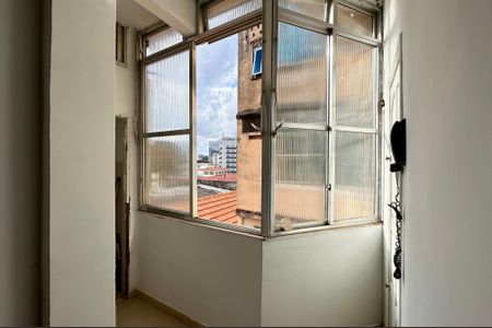 Apartamento à venda com 72m², 2 quartos e sem vagaSala
