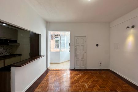 Apartamento à venda com 72m², 2 quartos e sem vagaSala