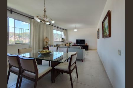 Apartamento à venda com 140m², 4 quartos e 1 vagaSala