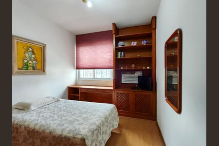 Apartamento à venda com 140m², 4 quartos e 1 vagaQuarto 2