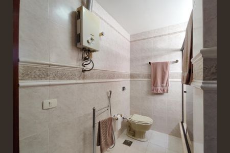 Apartamento à venda com 140m², 4 quartos e 1 vagaBanheiro da Suíte