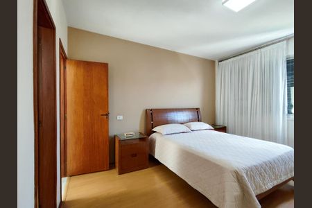 Apartamento à venda com 140m², 4 quartos e 1 vagaSuíte