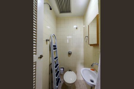 Apartamento à venda com 140m², 4 quartos e 1 vagaBanheiro de serviço