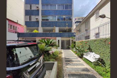 Apartamento à venda com 140m², 4 quartos e 1 vagaFachada e portaria