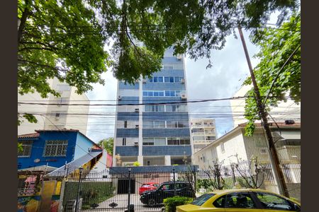 Apartamento à venda com 140m², 4 quartos e 1 vagaFachada e portaria