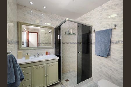 Apartamento à venda com 140m², 4 quartos e 1 vagaBanheiro Corredor